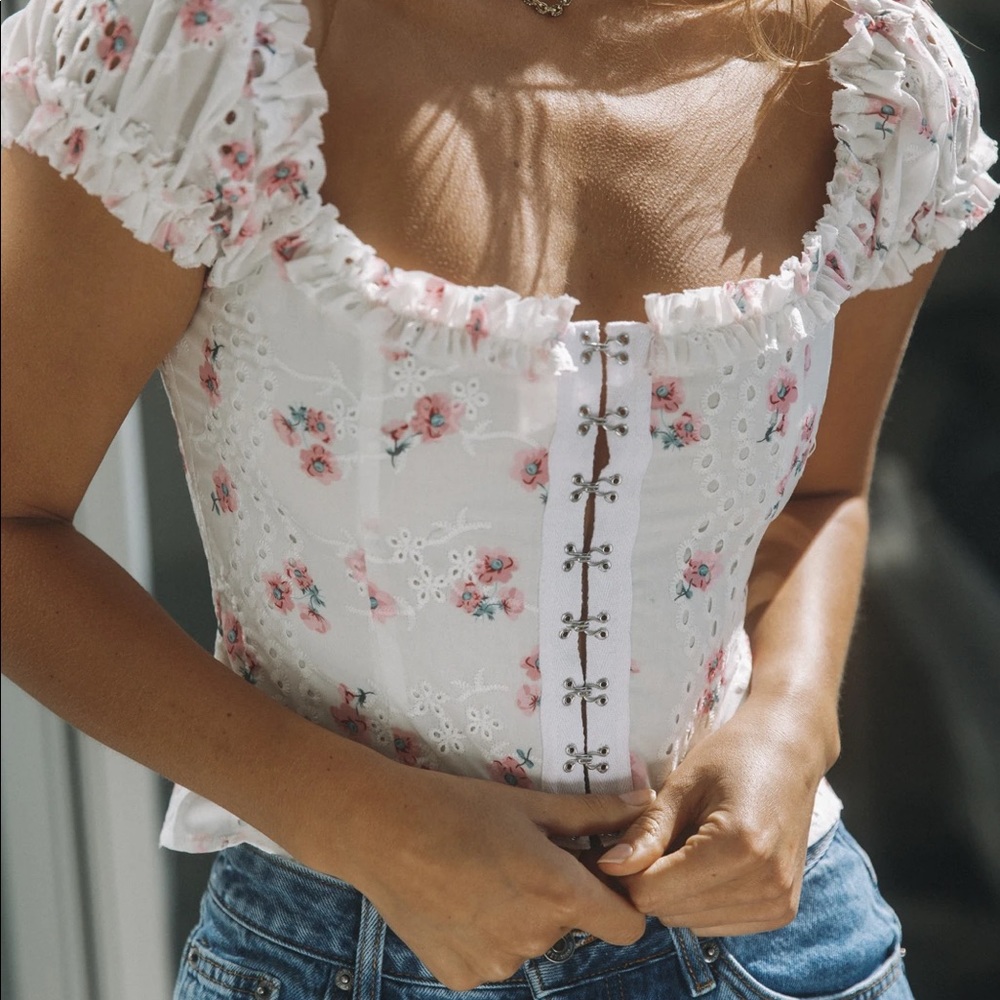Sophie Top / Pink (BACK IN STOCK 🩵) - Picture 2 of 5